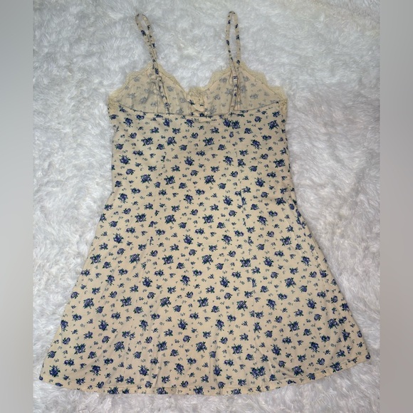 Vintage Victoria's Secret yellow floral gown/ slip dress with lace trim - Picture 5 of 9